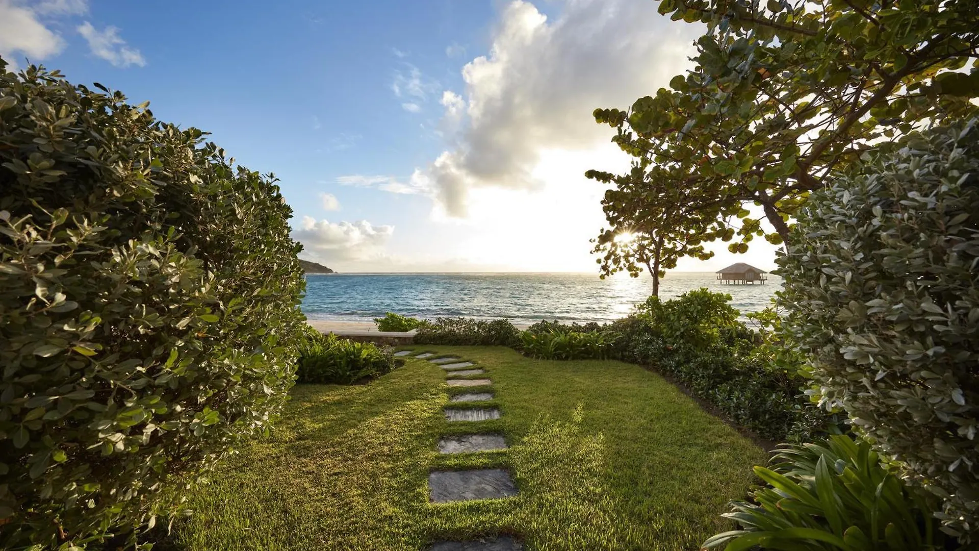 Mandarin Oriental, Canouan Charlestown 5*,  Saint Vincent and the Grenadines