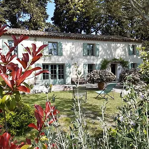 https://chambre-dans-mas-prs-davignon.fr-provencehotel.com