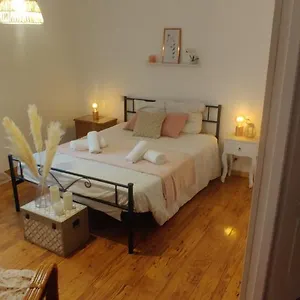 https://la-grange-tallard.fr-provencehotel.com