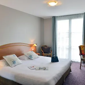 https://soleil-et-jardin.hotels-rhonealpes.com